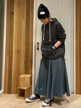 「Samansa Mos2 blue（サマンサモスモスブルー）のアイテム（ニットキャップ/ビーニー）」を使った、タナカさん（レディース・158cm）の秋コーディネート
