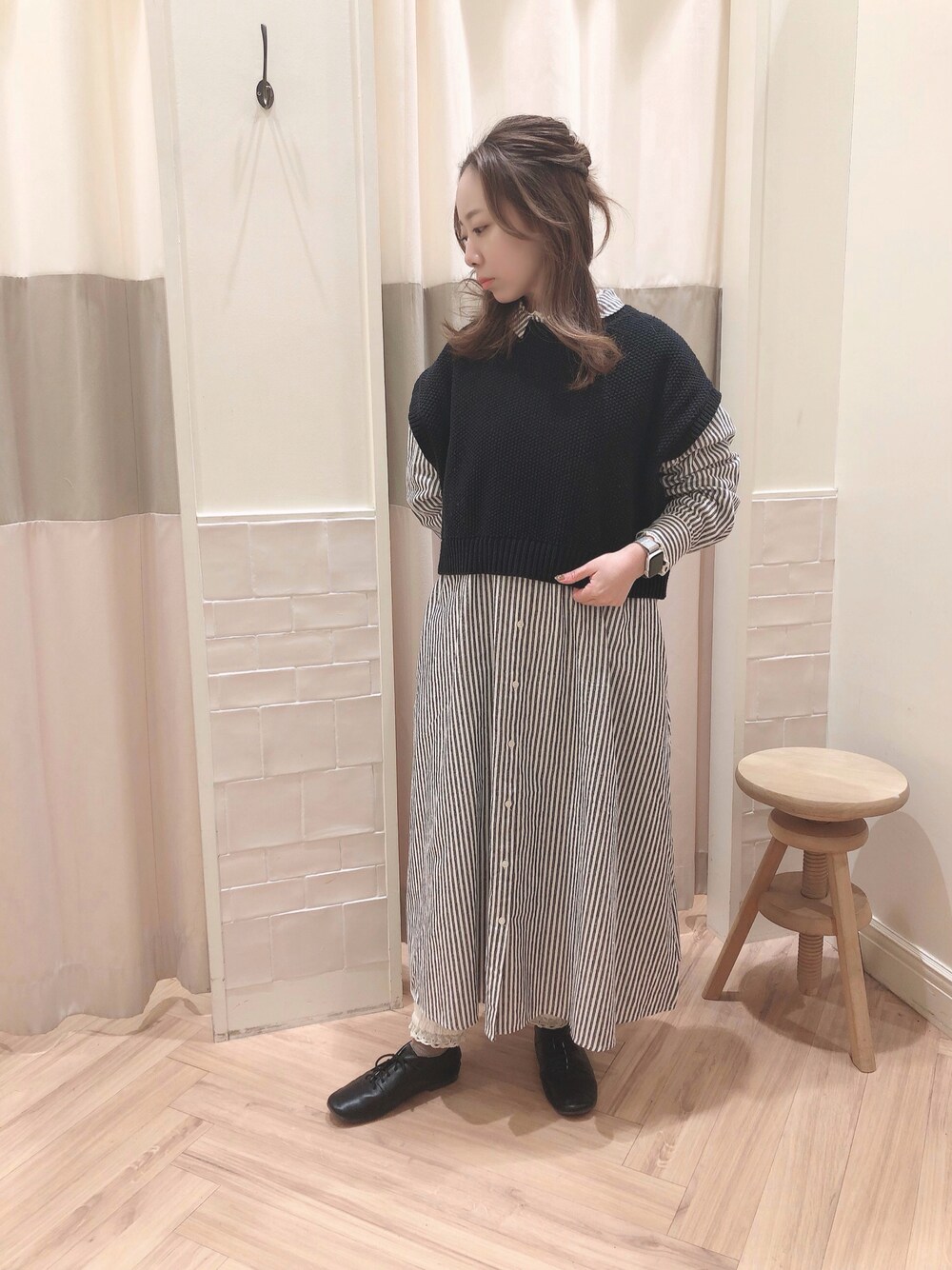 「春コーデ、低身長、ベスト、ワンピース×ベスト、SM2、サマンサ モスモス(Samansa Mos2)、サマンサモスモス」｜「Samansa Mos2の裾ギャザーレース付パンツ（その他パンツ、ホワイト系）」を使った、yuyu720さん（レディース・153cm）の冬コーディネートの1枚目の写真