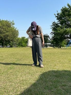 「UNIQLO（ユニクロ）のアイテム（スラックス、グレー系）」を使った、tami0707さん（レディース・157cm）の春コーディネート