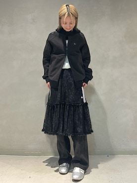 「アイテム（ジャージ）」を使った、ひなさん（レディース・165cm）の秋コーディネート