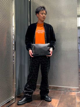 「アイテム（クラッチバッグ）」を使った、KAKERUさん（メンズ・170cm）の冬コーディネート