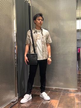 「ARMANI EXCHANGE（アルマーニエクスチェンジ）の【A|X アルマーニ エクスチェンジ】IA オールオーバーリーフプリント 半袖シャツ/REGULAR（シャツ/ブラウス、その他）」を使った、KAKERUさん（メンズ・170cm）の夏コーディネート