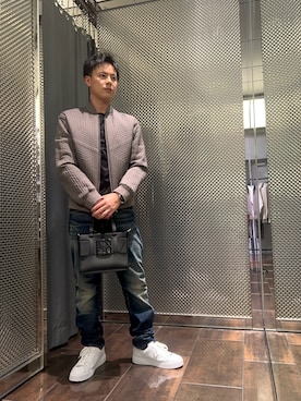 「アイテム（ハンドバッグ）」を使った、KAKERUさん（メンズ・170cm）の秋コーディネート