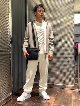「ARMANI EXCHANGE（アルマーニエクスチェンジ）の【A|X アルマーニ エクスチェンジ】マルチカラーエンブロイダードロゴ 半袖クルーネックTシャツ/SLIM（Tシャツ/カットソー、ホワイト系）」を使った、KAKERUさん（メンズ・170cm）の夏コーディネート
