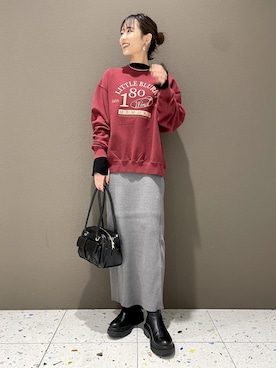 「リブニット」｜「アイテム（スウェット）」を使った、akariさん（レディース・161cm）の秋コーディネート