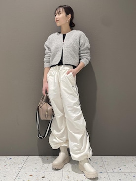 「BITTER CELLS（ビターセルズ）のアイテム」を使った、akariさん（レディース・161cm）の冬コーディネート