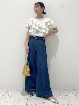 「VIS（ビス）のフリルティアードブラウス（シャツ/ブラウス）」を使った、akariさん（レディース・161cm）の夏コーディネート