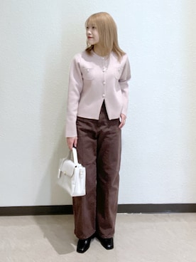 「FREE'S MART（フリーズマート）の◆〈ＭＦＭ〉エンブレムボタンニットカーデ（ニット/セーター、ベージュ系）」を使った、Ayanaさん（レディース・155cm）の冬コーディネート