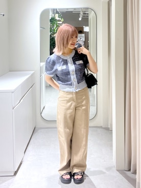 「アイテム（デニムパンツ、ベージュ系）」を使った、AYANAさん（レディース・155cm）の秋コーディネート