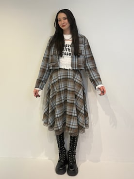 「アイテム（テーラードジャケット）」を使った、NAGISAさん（レディース・162cm）の秋コーディネート