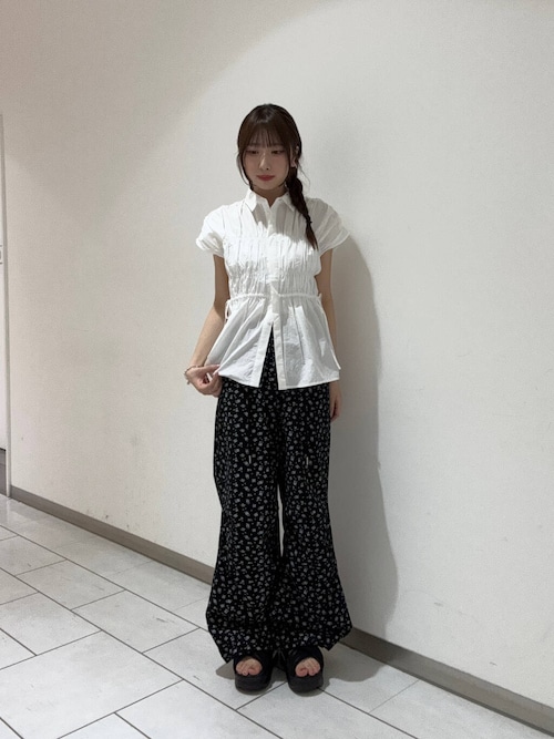 フラワープリントドロストパンツ