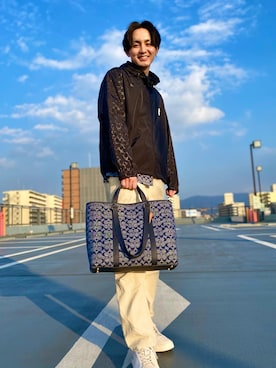 「URBAN RESEARCH（アーバンリサーチ）のアイテム（チノパンツ）」を使った、coach0622daisukeさん（メンズ・180cm）の春コーディネート