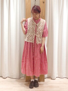 「Samansa Mos2（サマンサ モスモス）のモチーフレースベスト（ベスト）」を使った、やまかわ❕さん（レディース・160cm）の夏コーディネート