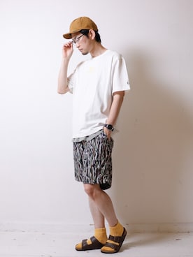 「WOOLRICH（ウールリッチ）のアイテム（パンツ）」を使った、べーやんさん（メンズ・170cm）の夏コーディネート