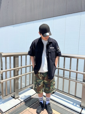 「AVIREX（アヴィレックス）のアイテム（パンツ）」を使った、りょーさん（メンズ・178cm）の夏コーディネート