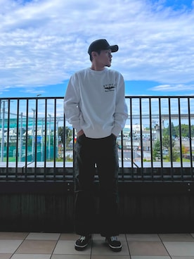 「メッシュキャップ」｜「アイテム（スウェット）」を使った、りょーさん（メンズ・178cm）の秋コーディネート