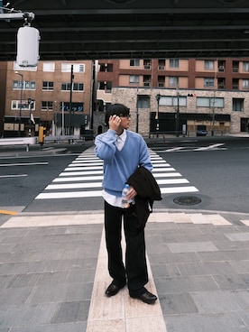 「Lands' End（ランズエンド）のアイテム（ニット/セーター、ブルー系）」を使った、ワカヤマさん（メンズ・175cm）の春コーディネート