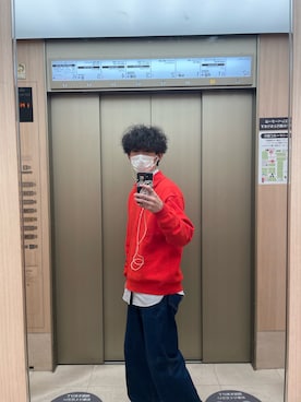 「BEAUTY&YOUTH UNITED ARROWS（ビューティーアンドユースユナイテッドアローズ）のフリッツ コットン Vネック スキッパー ニット（ニット/セーター、レッド系）」を使った、ワカヤマさん（メンズ・175cm）の冬コーディネート