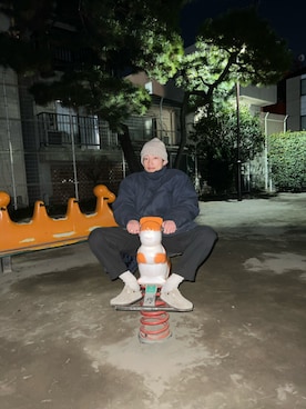 「llbeanのアイテム（ニットキャップ/ビーニー、ベージュ系）」を使った、ワカヤマさん（メンズ・175cm）の春コーディネート