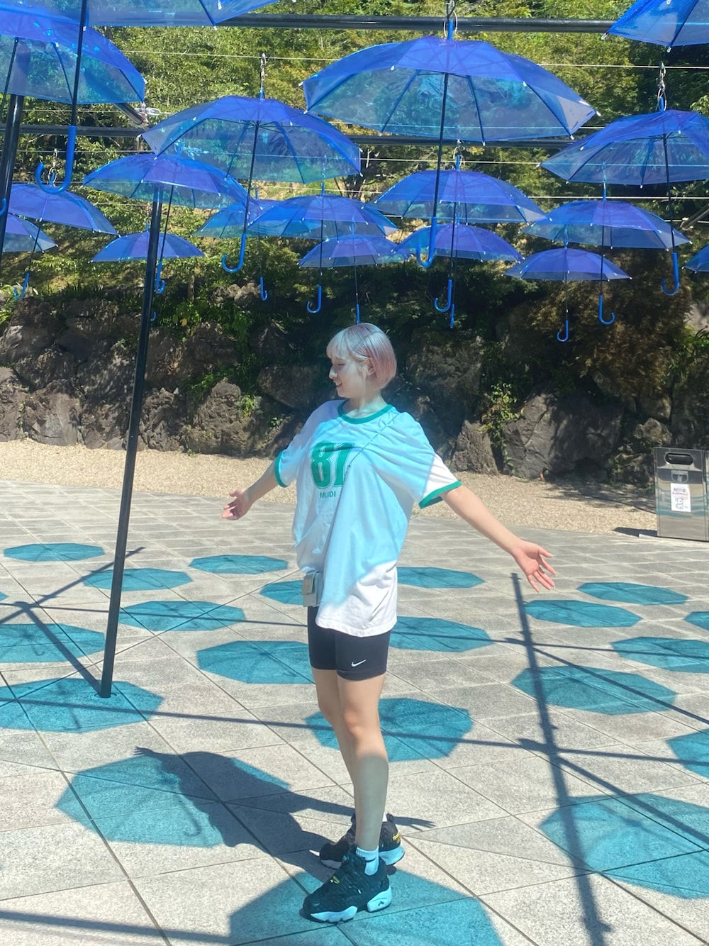 「スポーツミックス、休日スタイル、夏コーデ、ラクチンコーデ、おしゃれさんと繋がりたい、夏ファッション、韓国ファッション、Tシャツ、ロゴTシャツ、いいね、save、フォローお願いします🤑、スポーティ、かわいい、脚長効果、YouTubeやってます！、トレーニング」｜「MUDIDIのアイテム（Tシャツ/カットソー、グリーン系）」を使った、マミムメモモカさん（レディース・160cm）の夏コーディネートの1枚目の写真