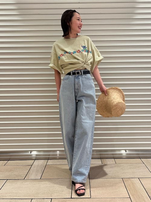 ルーズフィットテーパードデニム