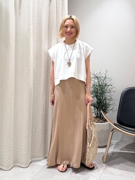 「アイテム（スカート、ゴールド系）」を使った、ゆうなさん（レディース・156cm）の夏コーディネート