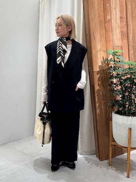 「CORSO ROMA，9（コルソローマ）の【CORSO ROMA 9】チュールパンプス（パンプス、ブラック系）」を使った、ゆうなさん（レディース・156cm）の春コーディネート