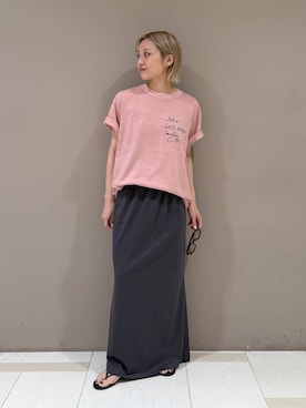 「BABYLONE（バビロン）のニュアンスナローイージースカート（スカート、グレー系）」を使った、ゆうなさん（レディース・156cm）の夏コーディネート