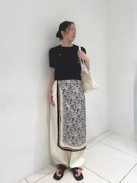 「SENSE OF PLACE by URBAN RESEARCH(センスオブプレイスバイアーバンリサーチ)の『洗濯可』クルーネッククロップドセーター(ニット/セーター、ブルー系)」を使った、sawaさん(レディース・168cm)の夏コーディネート
