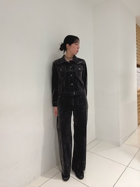 「SENSE OF PLACE by URBAN RESEARCH(センスオブプレイスバイアーバンリサーチ)のフロッキーバギーフレアデニム(その他パンツ、グレー系)」を使った、sawaさん(レディース・168cm)の秋コーディネート