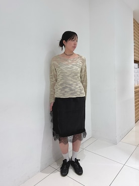 「SENSE OF PLACE by URBAN RESEARCH(センスオブプレイスバイアーバンリサーチ)のミドルタケレースヘムスカート(スカート、ブラック系)」を使った、sawaさん(レディース・168cm)の秋コーディネート
