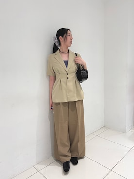 「SENSE OF PLACE by URBAN RESEARCH(センスオブプレイスバイアーバンリサーチ)の『速乾』イージーケアドライタッチワイドパンツ(スラックス、ベージュ系)」を使った、sawaさん(レディース・168cm)の夏コーディネート