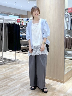 「GLOBAL WORK（グローバルワーク）のコットンナイロンパンツ/636583（その他パンツ、グレー系）」を使った、はってぃーさん（レディース・168cm）の夏コーディネート