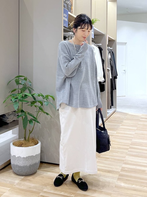 ✨美品✨45R✨コーデュロイ✨イージースカート✨KHAKI ✨美品✨45R✨コーデュロイ✨イージースカート✨KHAKI コーデュロイ