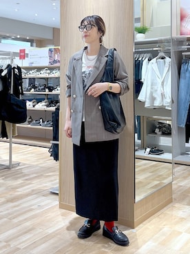 「アイテム（スカート）」を使った、はってぃーさん（レディース・168cm）の秋コーディネート