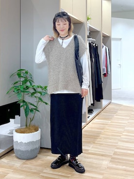「アイテム（チョーカー）」を使った、はってぃーさん（レディース・168cm）の秋コーディネート