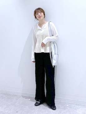「GLOBAL WORK（グローバルワーク）のサラサラヘンリーネック長袖プルオーバー/1017895（Tシャツ/カットソー、ホワイト系）」を使った、はってぃーさん（レディース・168cm）の秋コーディネート