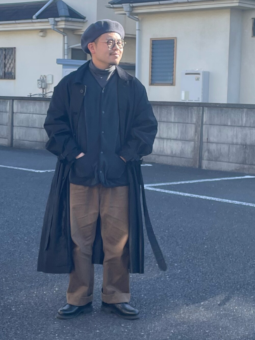 OUTILのステンカラーコートを使った人気ファッションコーディネート - WEAR