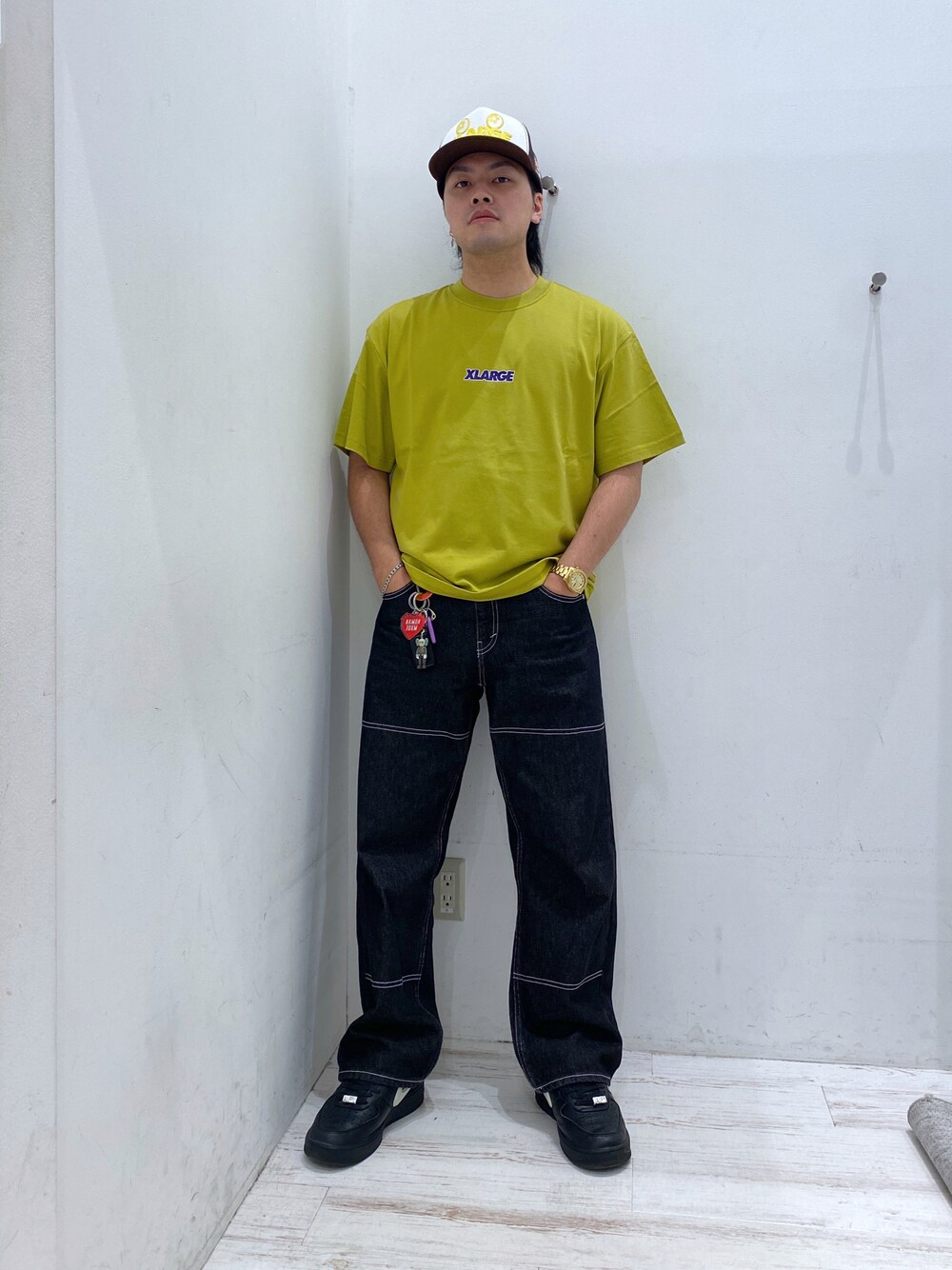 「XLARGEのEMBROIDERY STITCHED WORK PANTS（その他パンツ、ブラック系）」を使った、Tatsukiさん（メンズ・173cm）の夏コーディネートの1枚目の写真