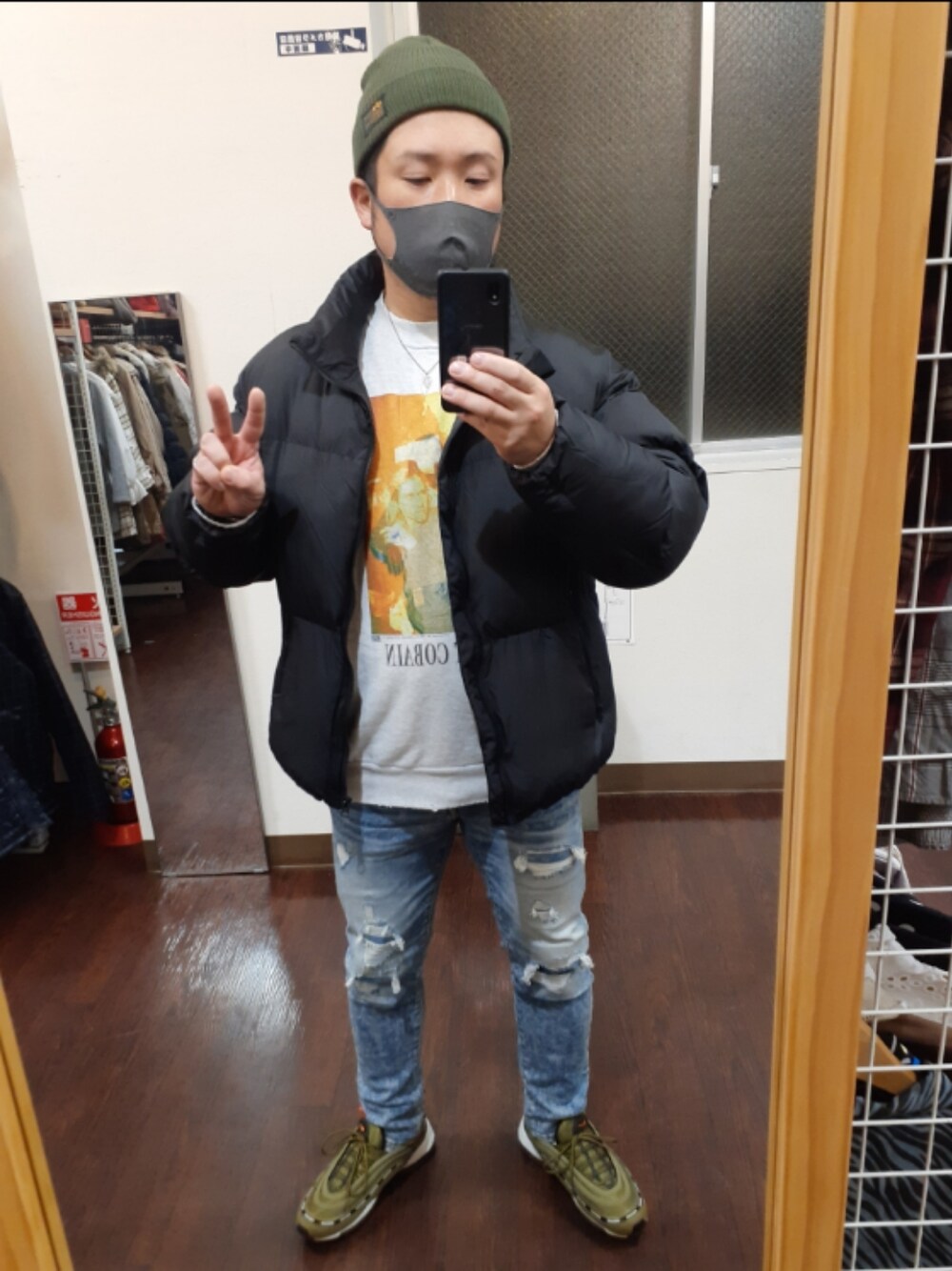 「メンズファッション、カジュアルコーデ、デニム、オトナカジュアル、いいね、save、フォローお願いします🤑、冬コーデ」｜「Alpha Industriesのアイテム（ニットキャップ/ビーニー、グリーン系）」を使った、$sho$さん（メンズ・172cm）の冬コーディネートの1枚目の写真