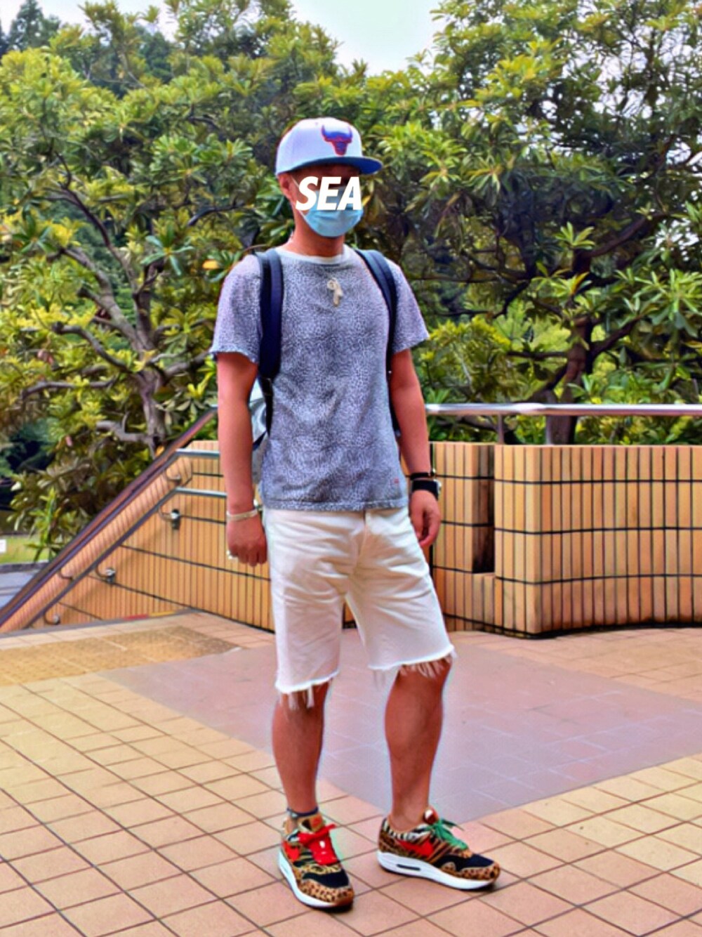 「シカゴブルズ、ニューエラ、NEW ERA、NIKE、AIRMAX1、animal pack、leopard、今日のコーデ、お洒落さんとつながりたい、お洒落好きな人と繋がりたい」｜「Supreme のアイテム（Tシャツ/カットソー、その他）」を使った、怠惰ですけれども®︎さん（メンズ・170cm）の夏コーディネートの1枚目の写真