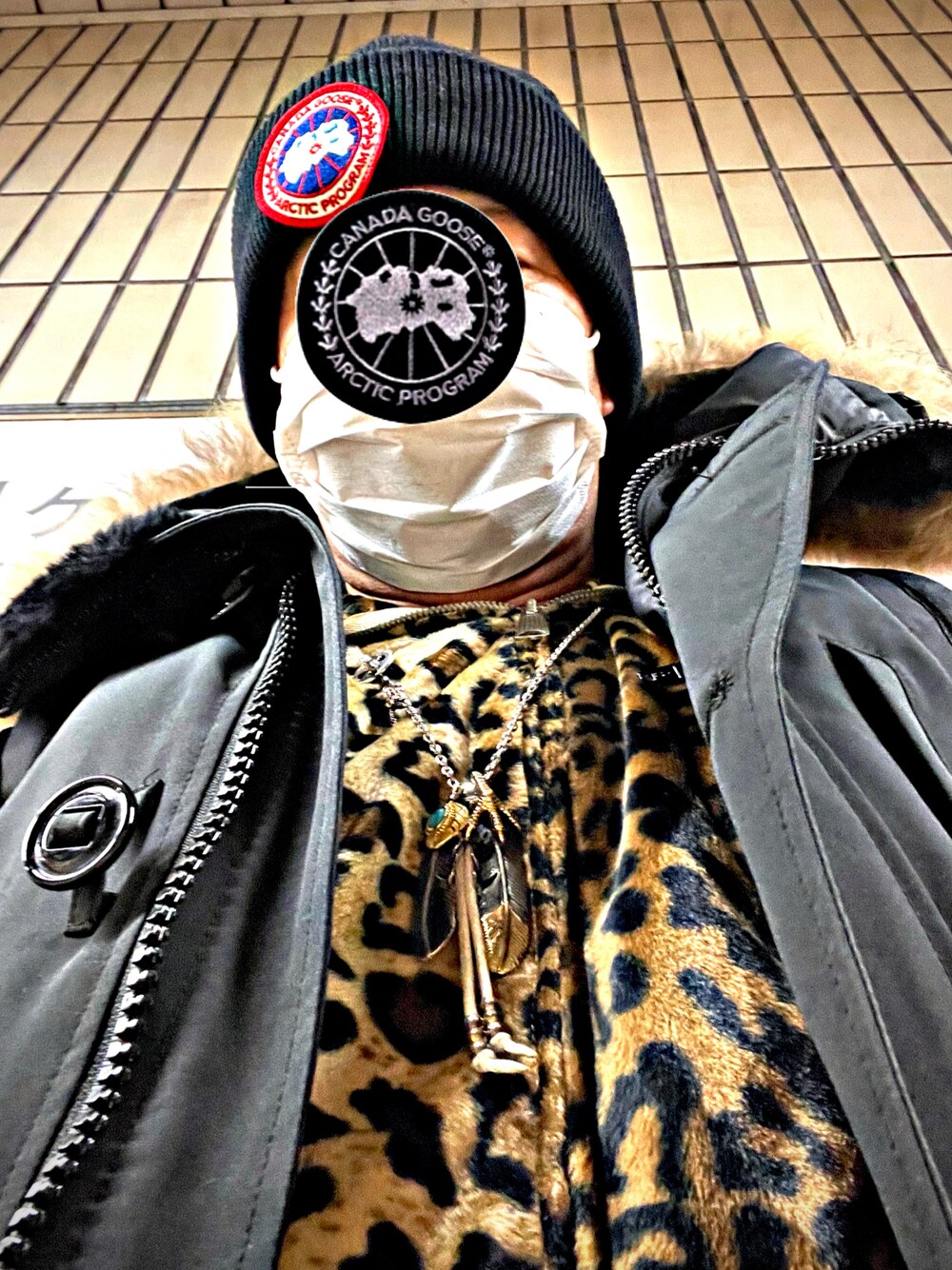 「beanie、CANADA GOOSE、カナダグース、お洒落さんとつながりたい、おしゃれさんと繋がりたい、今日のコーデ、レオパード」｜「CANADA GOOSEのアイテム（ニットキャップ/ビーニー、ブラック系）」を使った、怠惰ですけれども®︎さん（メンズ・170cm）の冬コーディネートの1枚目の写真