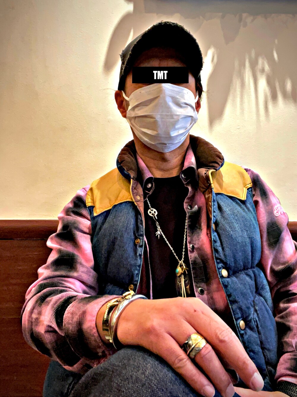 「裏原、ティーエムティー(TMT)、ティーエムティー、TMT、オンブレーチェックシャツ、ロッキーマウンテン、Rocky Mountain Featherbed、アメカジ、今日のコーデ、お洒落さんとつながりたい、おしゃれさんと繋がりたい」｜「Rocky Mountain FeatherBedのアイテム（ダウンベスト、ブルー系）」を使った、怠惰ですけれども®︎さん（メンズ・170cm）の冬コーディネートの1枚目の写真