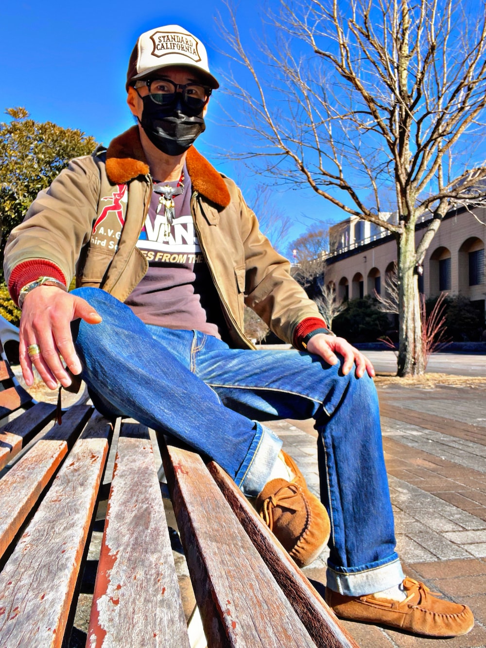 「UGG、LVC、LEVI'S VINTAGE CLOTHING、BUZZ RICKSON'S、VANS、STANDARD CALIFORNIA、ray ban、アメカジ、おしゃれさんと繋がりたい、今日のコーデ、お洒落さんとつながりたい、レイバン、スタンダードカリフォルニア、501xx、B-10」｜「STANDARD CALIFORNIAのアイテム（キャップ、ブラウン系）」を使った、怠惰ですけれども®︎さん（メンズ・170cm）の冬コーディネートの1枚目の写真