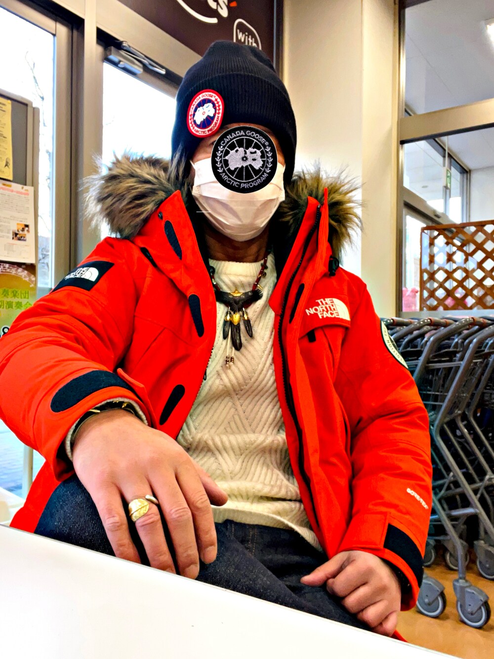 「カナダグース、ノースフェイス、CANADA GOOSE、THE NORTH FACE、お洒落さんと繋がりたい、お洒落さんとつながりたい、おしゃれさんと繋がりたい、ストリートコーデ、アメカジ、裏原、今日のコーデ、ヒステリックグラマー、hysteric glamour、Hysteric Glamour」｜「CANADA GOOSEのアイテム（ニットキャップ/ビーニー、ブラック系）」を使った、怠惰ですけれども®︎さん（メンズ・170cm）の冬コーディネートの1枚目の写真