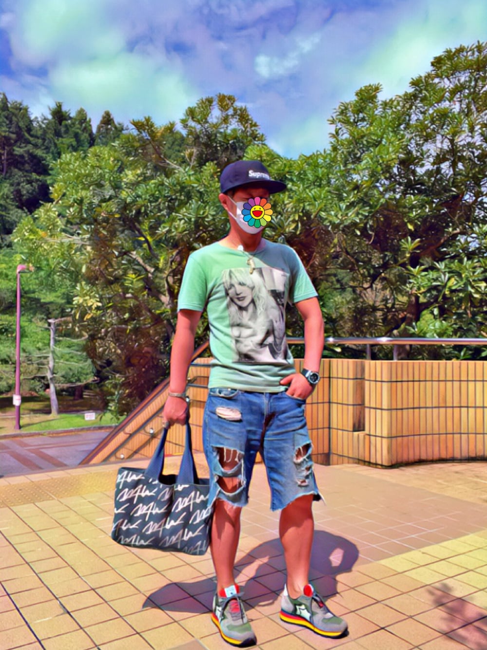 「お洒落さんとつながりたい、お洒落、ファッション、おしゃれさんと繋がりたい、今日のコーデ、アトランティックスターズ、シュプリーム、ニューエラ、NEW ERA、スニーカー」｜「Supreme のアイテム（キャップ、ブラック系）」を使った、怠惰ですけれども®︎さん（メンズ・170cm）の夏コーディネートの1枚目の写真