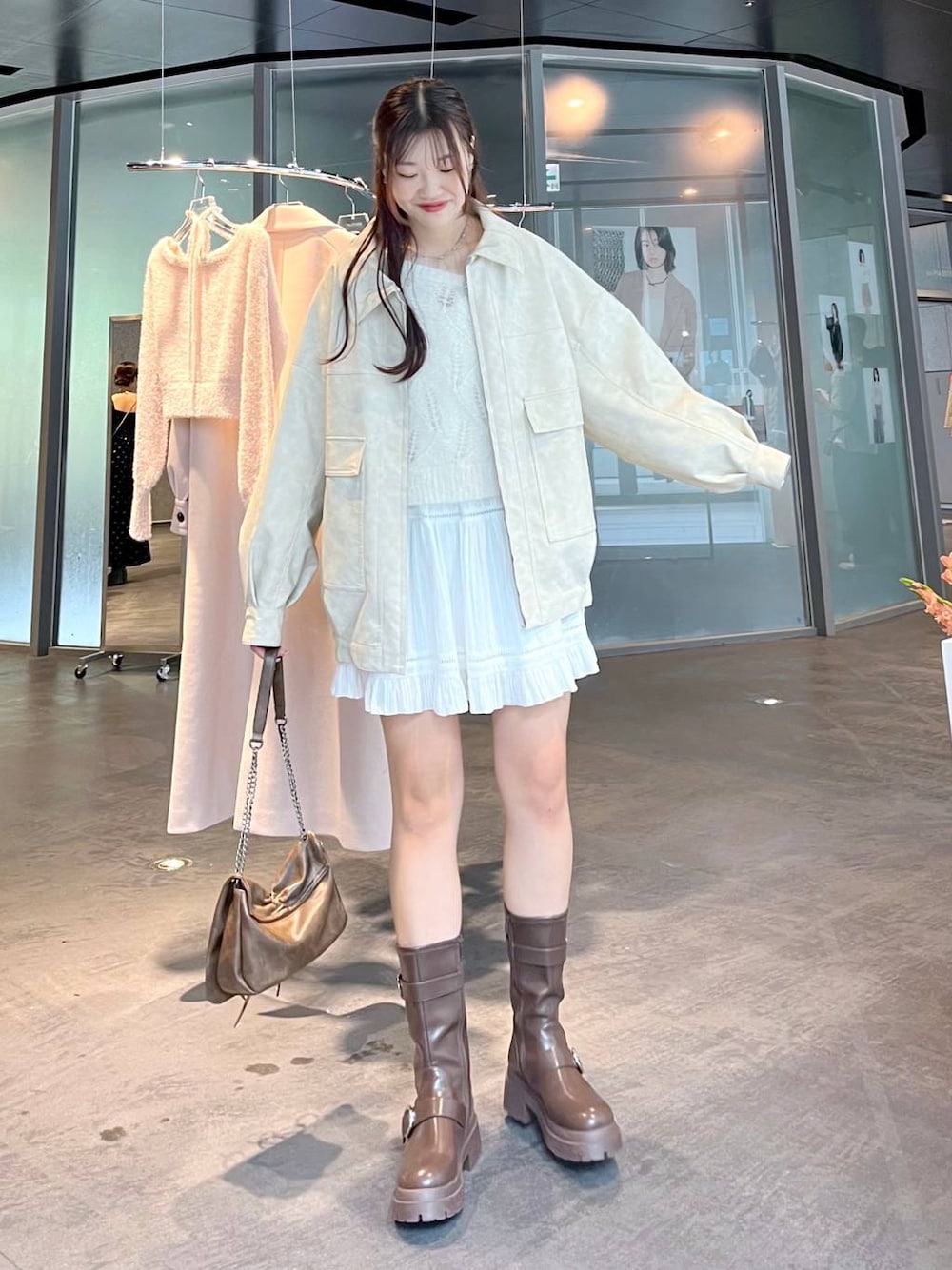 【ホワイトコーデ❤️新品インポート✨】sexy❤︎ミニ丈レースワンピ♡モテコーデ 袖付き レース 大人かわいい 清楚感 新作 キャバドレス ミニ