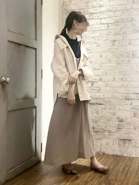 「秋トレンド2021」｜「アイテム（PC・スマホグッズ/家電）」を使った、syrupさん（レディース・162cm）の秋コーディネート