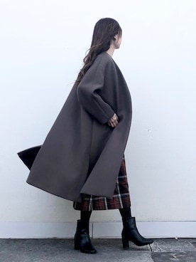 「白ニット」｜「アイテム（ノーカラーコート）」を使った、syrupさん（レディース・162cm）の秋コーディネート