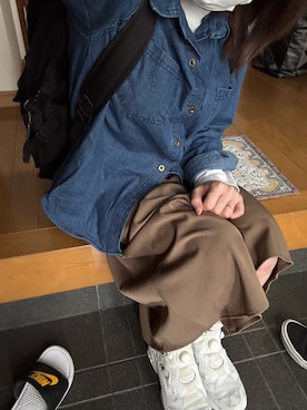 「アイテム（スカート、ブラウン系）」を使った、しおりんさん（レディース・153cm）の春コーディネート